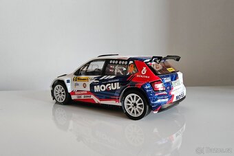 Škoda Fabia R5 1:18 - 4