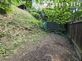 Exkluzivně nabízíme na prodej pozemek - zahradu, 398 m2 - Be - 4