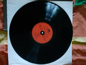 LP Vangelis - Opera Sauvage - 4