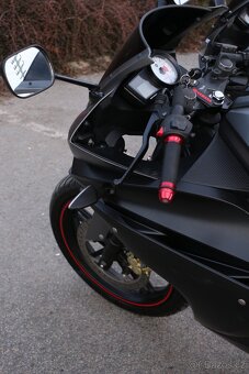 Yamaha YZF-R125 (2013) - 4