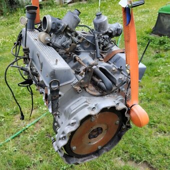 Motor Range Rover - 4