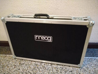 Moog Voyager Electric Blue Edition - 4