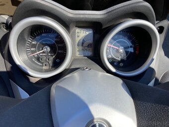 Yamaha Xmax 250 - 4