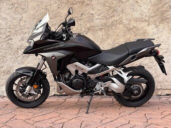 Honda VFR 800 X Crossrunner 2015, najeto 16900km - 4