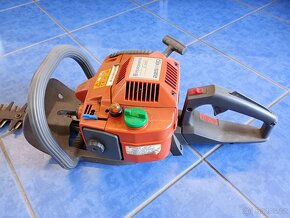 Benzínový plotostřih - 4