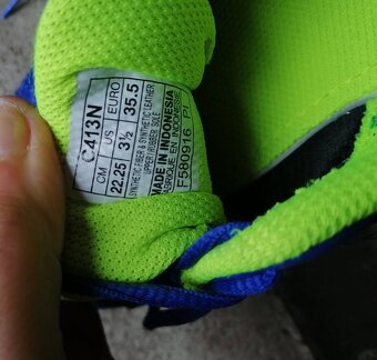 Dětské sálové boty zn. Asics, vel. 35,5 - 4