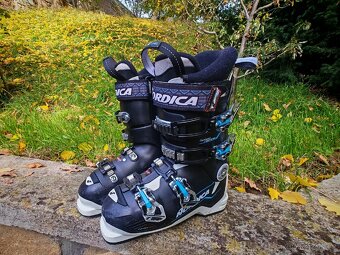 Zánovní dívčí lyžařské boty Nordica Speed Machine 90WRX 23,5 - 4