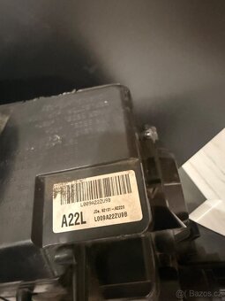 Kia Ceed 2018–2020 – levé Bi-Xenon světlo 92101-A2220 - 4