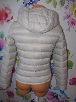 Přechodná šedá péřová bunda s kapucí NEXT vel.38 - 4