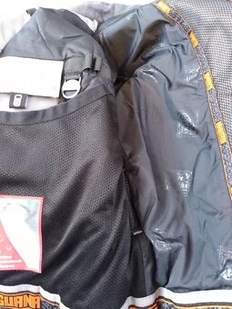 zimní bunda zn.Iguana vel.42 - 4