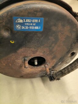 BMW E12/E24 posilovač brzd - 4