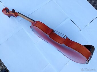 Housle 1/2 - 4