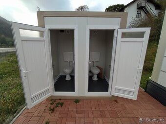 Obytný kontejner o rozměru 2,4 x 2,4 m včetně WC - 4