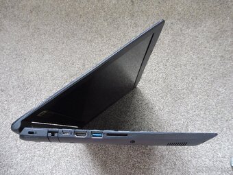 Acer Aspire A715-72G, i5, DDR4 8GB, SSD 512GB - 4