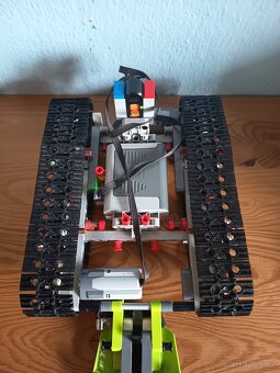 Lego technic pásový závoďák - 4