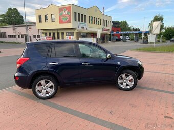 TOYOTA RAV4 - 4