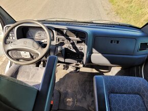 Peugeot BOXER 2,5D – pojízdná prodejna - 4
