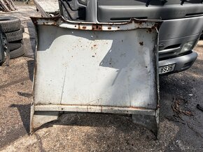 Mercedes-benz w110 Kapota původní stav - 4
