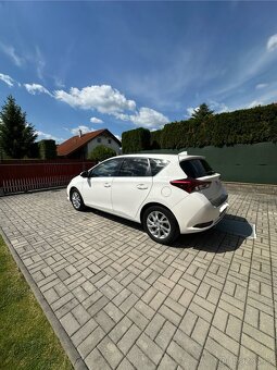 Toyota Auris 1,6 97 kw Trend paket Nájezd 46444KM - 4