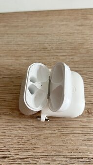 Apple Airpods 2020 - 4