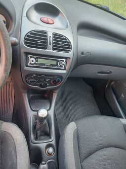 Peugeot 206 - 4