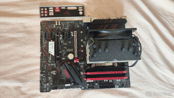 MB Z390+16GB RAM DDR4+CPU i7 9700k+SSD HDD 500GB - 4