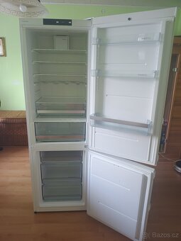 Lednice s mrazákem - 4