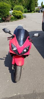 Honda CBR 600F - 4