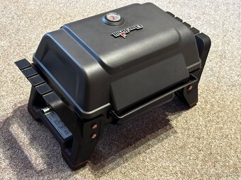 Přenosný plynový grill Char-Broil Grill2Go - 4