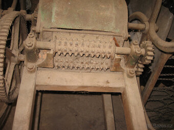 Starožitný řezací stroj krmiva Eisenschimmel - 4