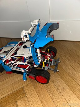 Lego Technic závodní auto 42077 - 4