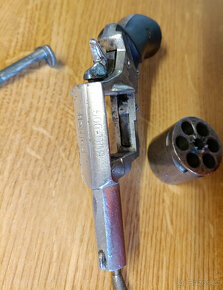 Revolver British Bull-dog 320 corto do r. 1890 - 4