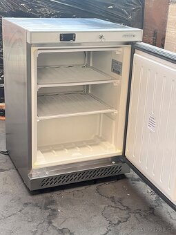 Mrazicí skříň TEFCOLD UF 200 S. ZÁRUKA - 4