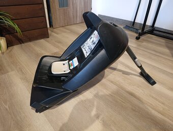 Prodám isofix základnu Besafe izi go - 4