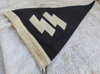 Německá vlaječka/praporek SS Berlin,24 x 41 cm - 4