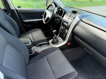 Suzuki Grand Vitara 2.0i Comfort benzín 103kw - 4