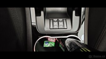 Ford S-Max 2.0 TDCI 103kw 7 míst vyr.2014 - 4