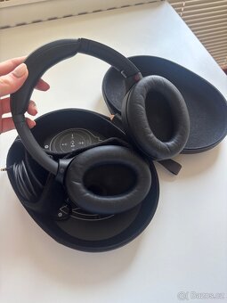 Sony WH-1000XM4 - 4