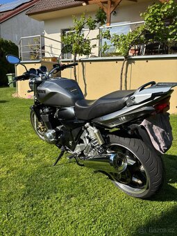 Suzuki GSX 1400 - 4
