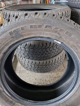 Zimní pneu 245 60 18 téměř nové 9 mm - 4