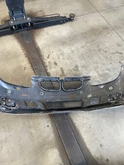 Přední nárazník na bmw e92 - 4