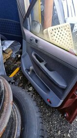 Přední pravé dveře fabia 1 červené - 4