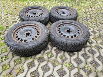Zimní pneu + disky. Barum 205/60 R16 - 4