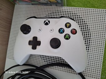 Xbox One S 1TB + Ovladač + hry - 4