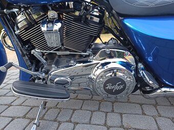 Road Glide Bagger - 4