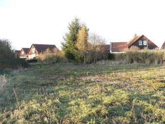 BLATNÁ - pozemek na RD - 4