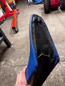 Sedlo Husaberg 390/450/570 - 4