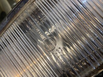 Predam ulozenky pridavne svetla TATRA 613 - 4