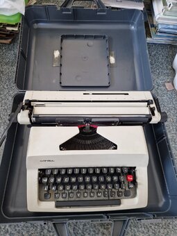 Psací stroj Consul 2226 - 4
