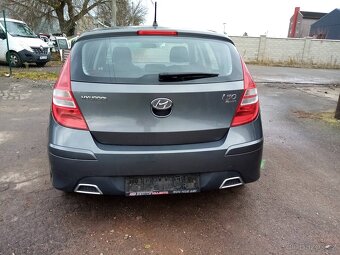 Hyundai i30 Facelift HB 1.4 80kW G4FA, r.v.2009 - 4